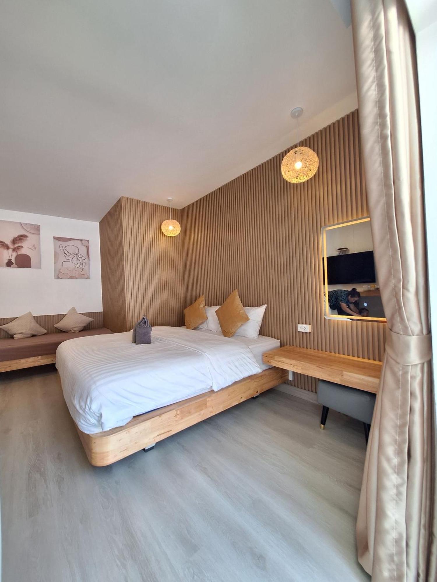 Hotel Koh Larn White House Extérieur photo